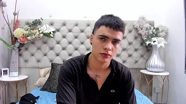 BenitoSaenzn Live XXX chat