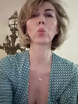 stellahere8 Live XXX Chat