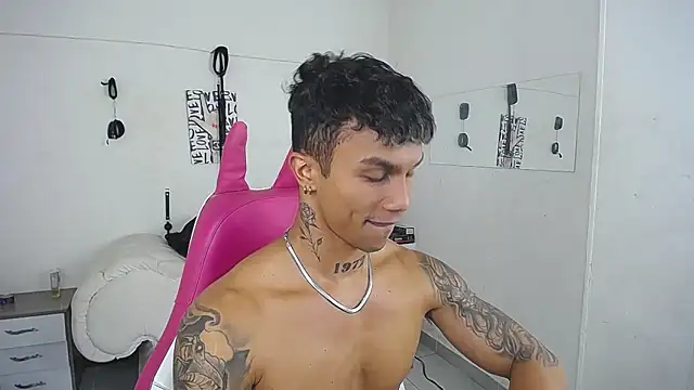 Webkamerová show Leonard_Price