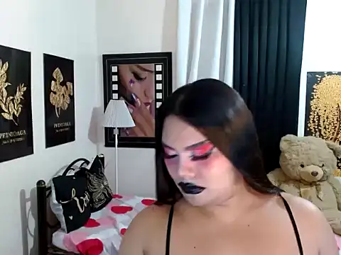 Chat XXX en directo de TSbrianaHugeCock