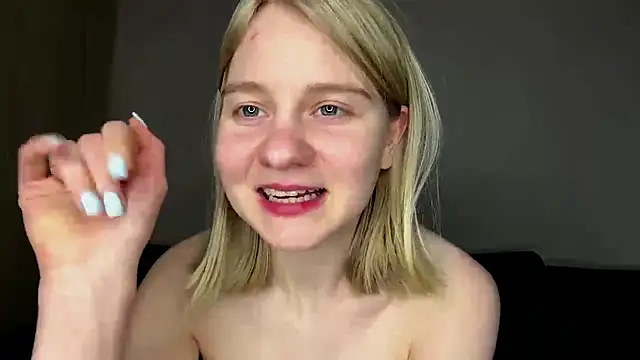 Pertunjukan Kamera Web OdelinaFicken