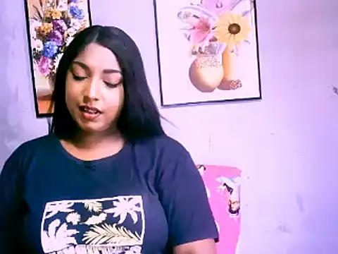 IndianfetishxxのライブXXXチャット