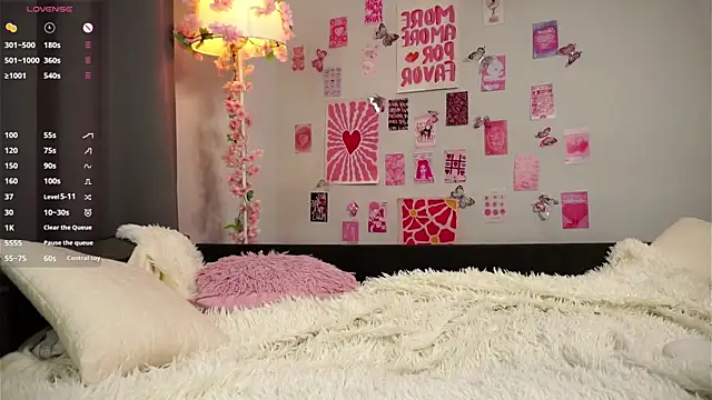 ManyMercuriのライブXXXチャット