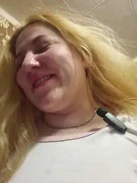 Вебкам-шоу LianaJu