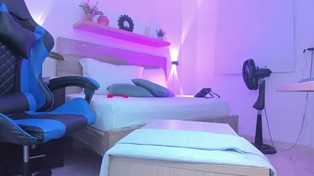 izaro22n Live XXX chat