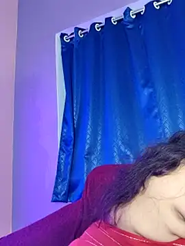 noty_girl2 Webcam Show