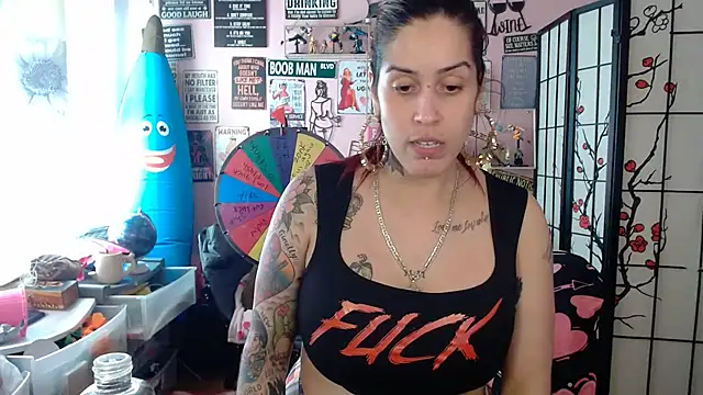 latinacubana élő XXX-chatje