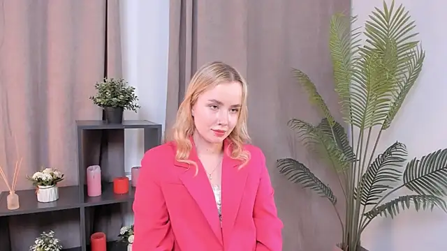 Онлайн чат XXX IvetteLabore