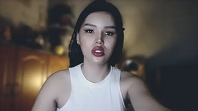 itsAsianFucker live XXX chat