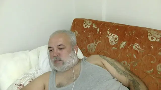 husoizmir Adlı Modelin Web Kamerası Şovu