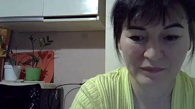 Krystal_82 লাইভ XXX চ্যাট