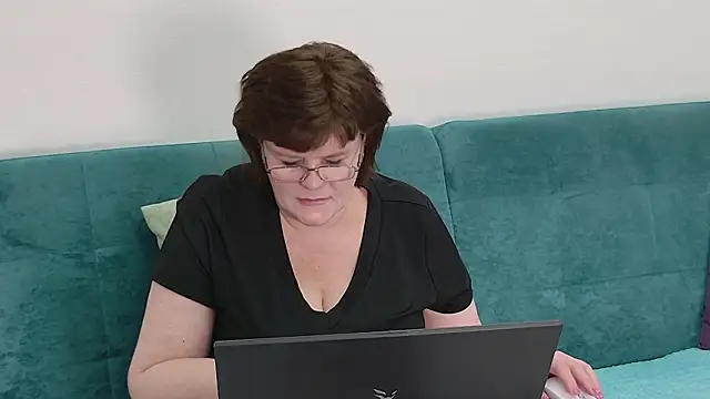 Sandra_Sunrise লাইভ XXX চ্যাট