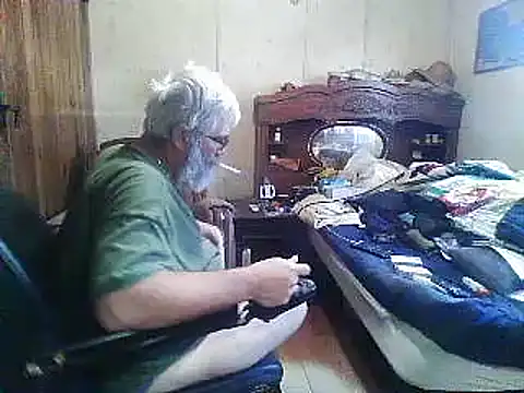 hearseguy77 Adlı Modelin Canlı XXX Sohbeti