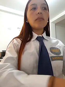 Emily-7_ élő XXX-chatje