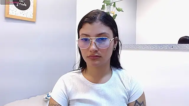 louis_k élő XXX-chatje