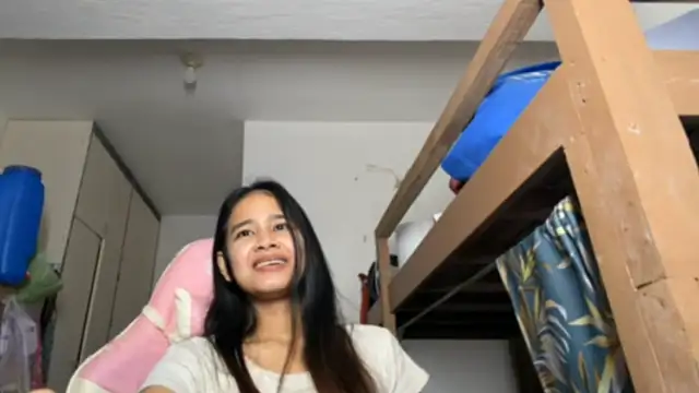 ArdathZmijewski Pertunjukan Webcam