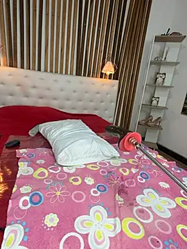 valerie_lya Adlı Modelin Canlı XXX Sohbeti