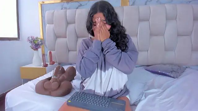 Chat XXX en directo de Hanna_lens