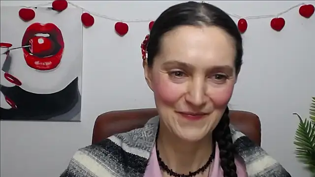 Chat +18 de TayaFinch ao vivo