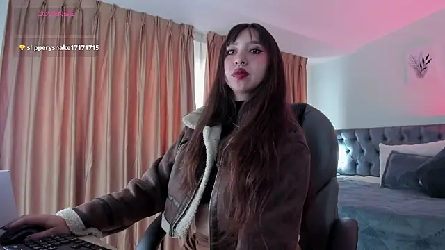 دردشة Scarlett__Cooper__ الجنسية المباشرة