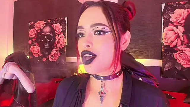 EvaaFoxxy1 Live XXX Chat