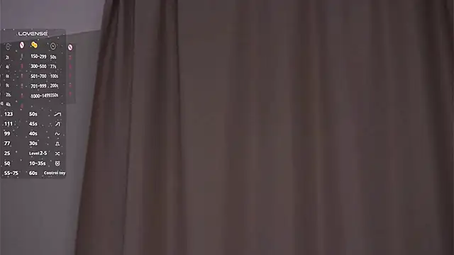 EffieHenriのライブXXXチャット