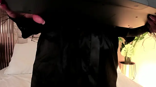 Gaia_Stone: απευθείας συνομιλία ΧΧΧ