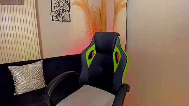 CharlotteCox_: απευθείας συνομιλία ΧΧΧ