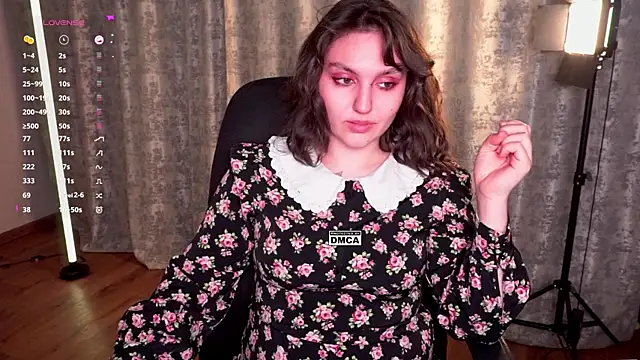 Hoot_owl_cb লাইভ XXX চ্যাট