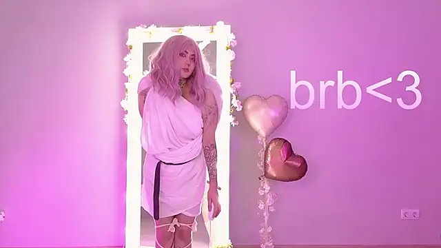 Ravens_Nest Adlı Modelin Web Kamerası Şovu