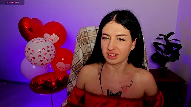 milanasky5 Adlı Modelin Canlı XXX Sohbeti