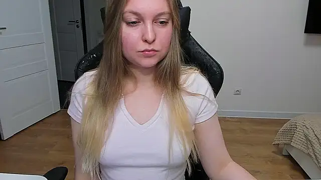 stacy_miracle Adlı Modelin Canlı XXX Sohbeti