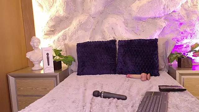 bella_mush élő XXX-chatje