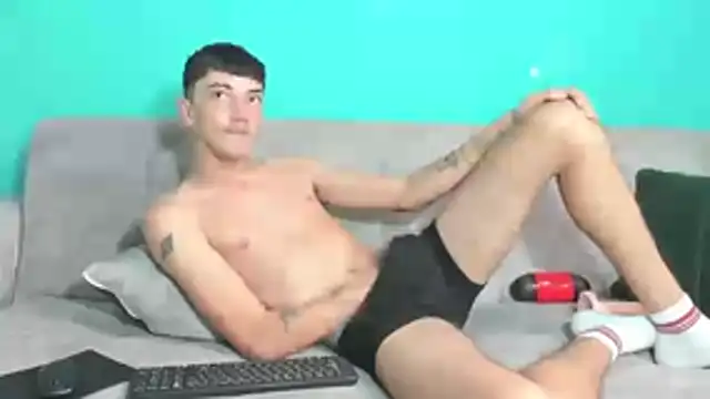 Živý XXX chat Maikol_Ortiz