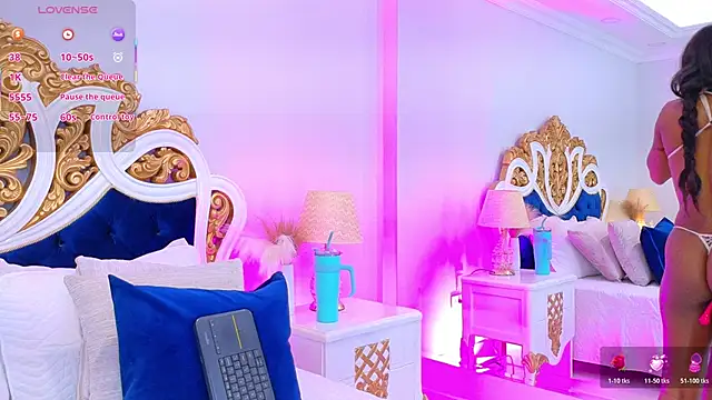 AshleyFerri Adlı Modelin Canlı XXX Sohbeti