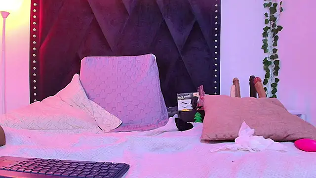 _Marcela__ élő XXX-chatje