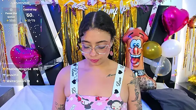 antonelllepiercee's Live XXX Chat