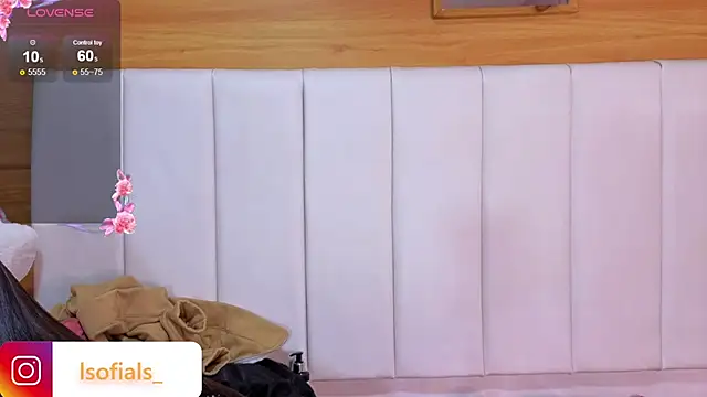 Abril_Velvet_a_'s Live XXX Chat