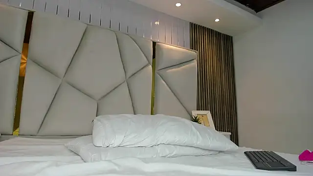 rebeca_brown_'s Live XXX Chat