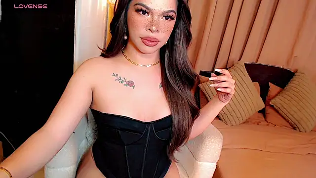 Nyxie_luxx Show Webcam