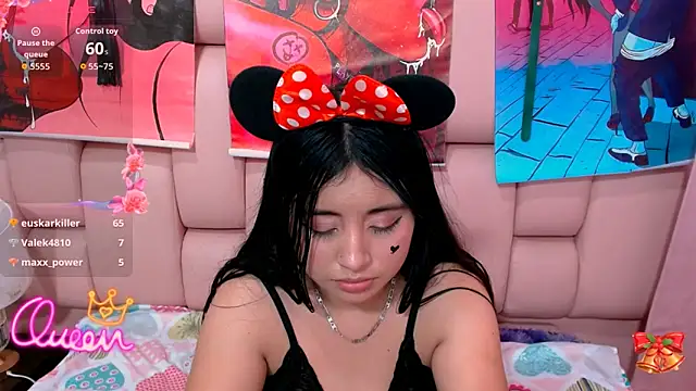 angelhotlatina18のライブXXXチャット