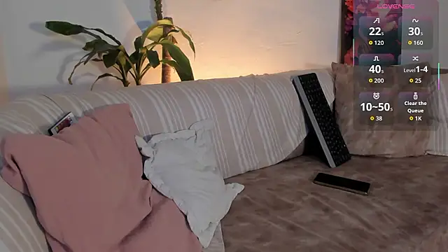 LoganTwink18 Adlı Modelin Canlı XXX Sohbeti