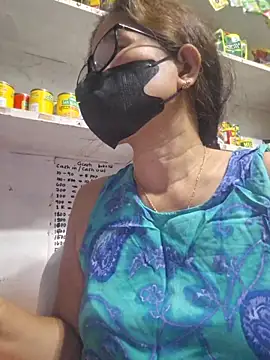 Loreanegel_kissme105 Chat XXX in diretta