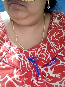 tamilthanushri Live XXX-Chat