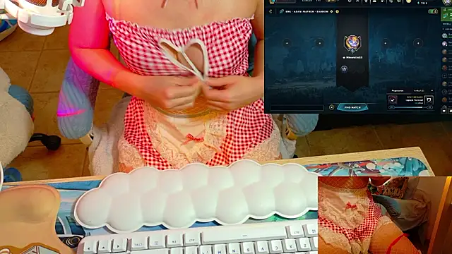 Chat XXX en directo de minakitsume