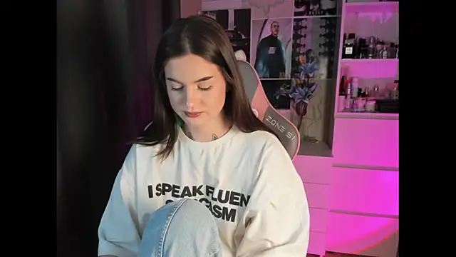 Chatroom XXX en direct de NikkieKitty