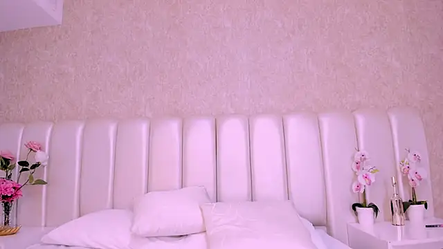 Chatroom XXX en direct de Julianiita_