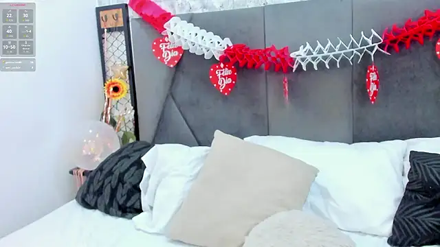 LexiiBloom: онлайн-секс-чат