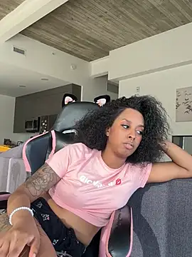 Your_Paris Chat XXX live