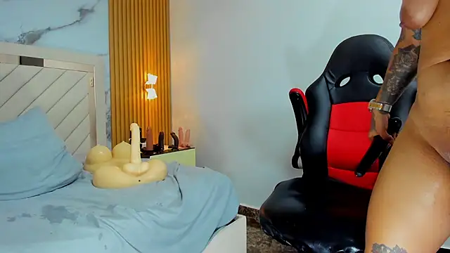 โชว์เว็บแคมของ KAROLLJONES1